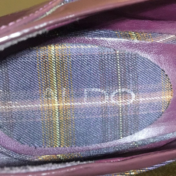 Aldo size 6 purple patent and fabric high heels. - Picture 3 of 8